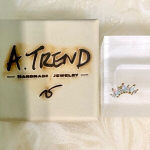 Elegant Gold and Opal Stud Earring